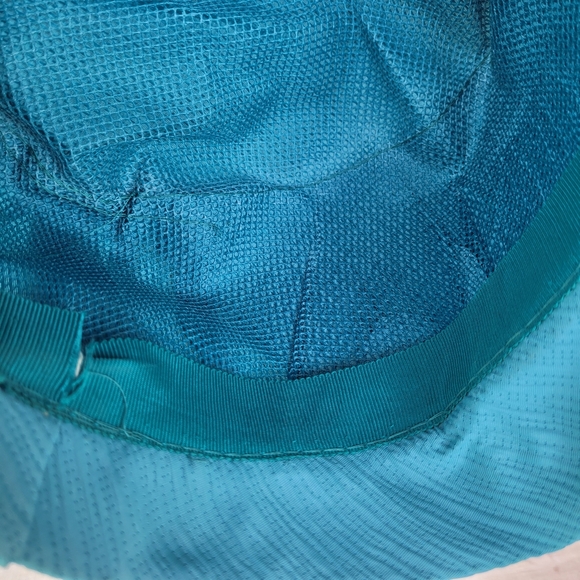Vintage Blue Bucket Hat with Netting - Picture 6 of 8